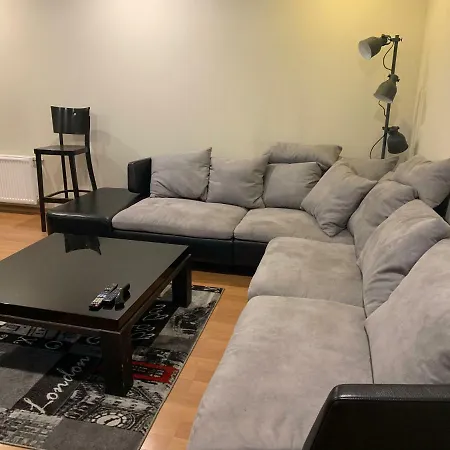 Sandi Apartment *